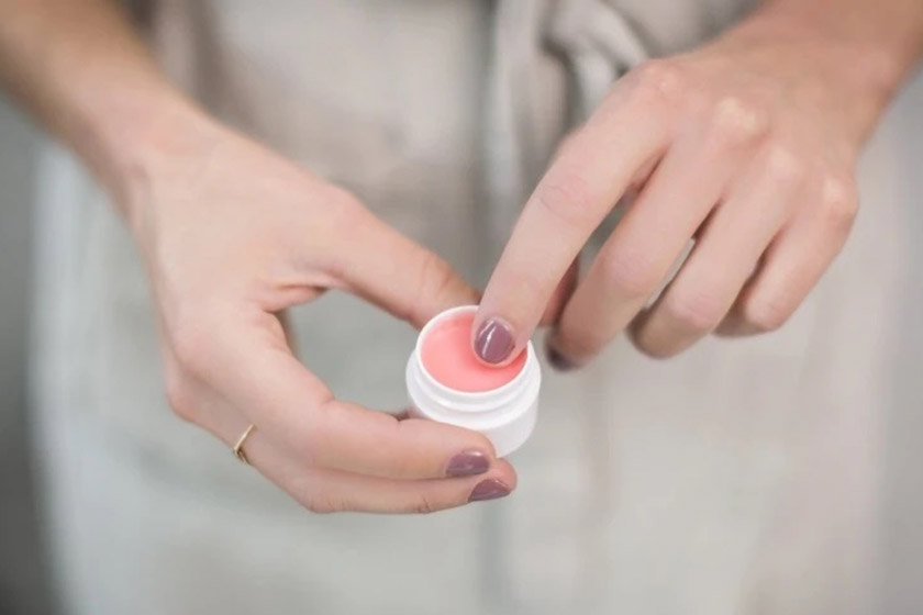 استفاده از بالم لب