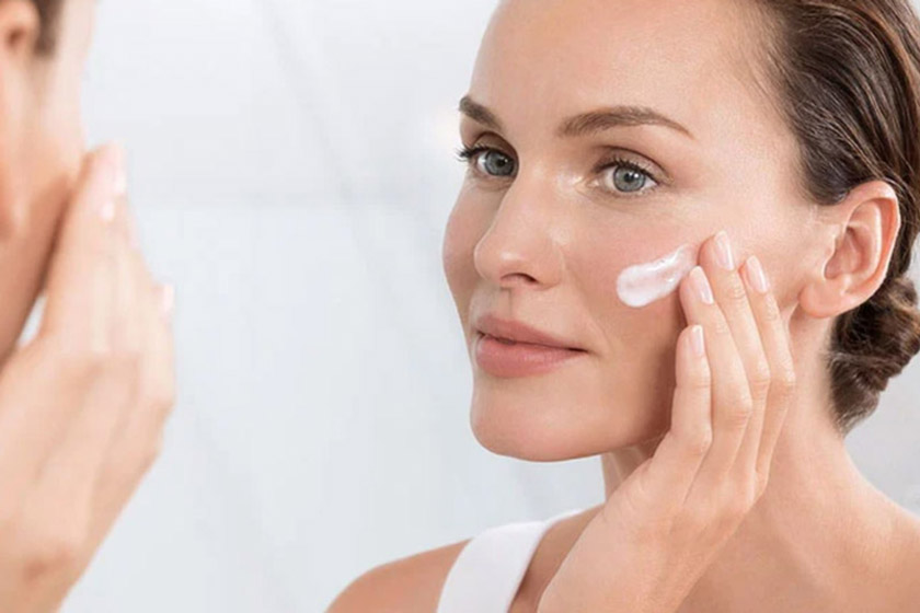 نحوه استفاده از کرم آبرسان کامان