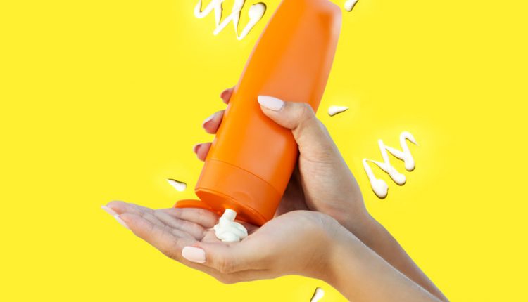 استفاده از ضد آفتاب در خانه