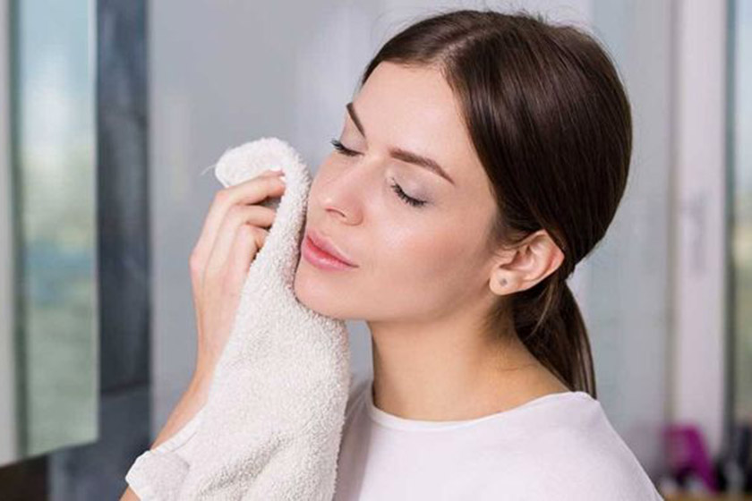 نکات مهم در پاک کردن آرایش