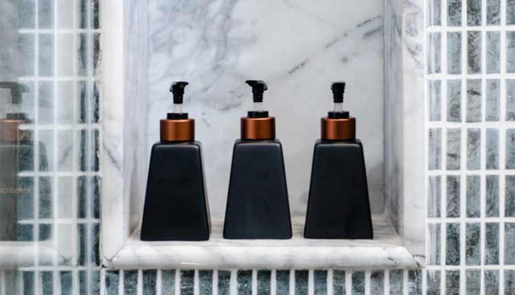 نکاتی برای خرید شامپو ضد شوره