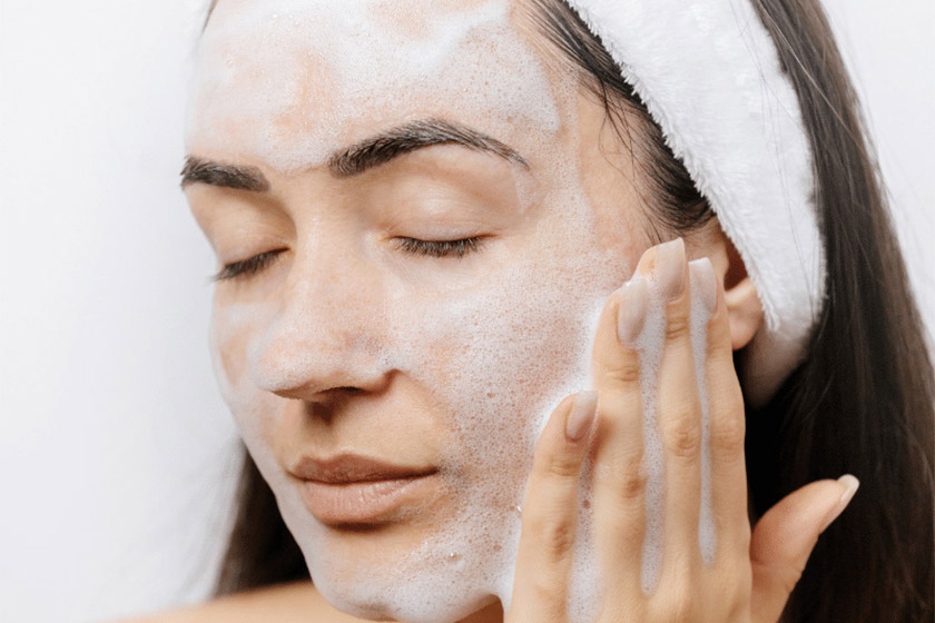 آبرسانی صورت برای پوست‌های دهیدراته