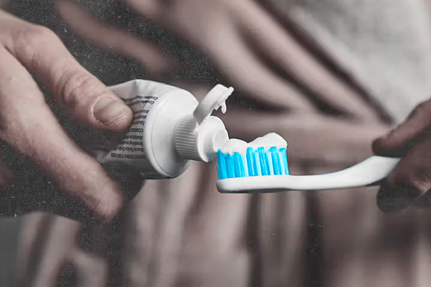 فواید استفاده از خمیر دندان حاوی فلوراید