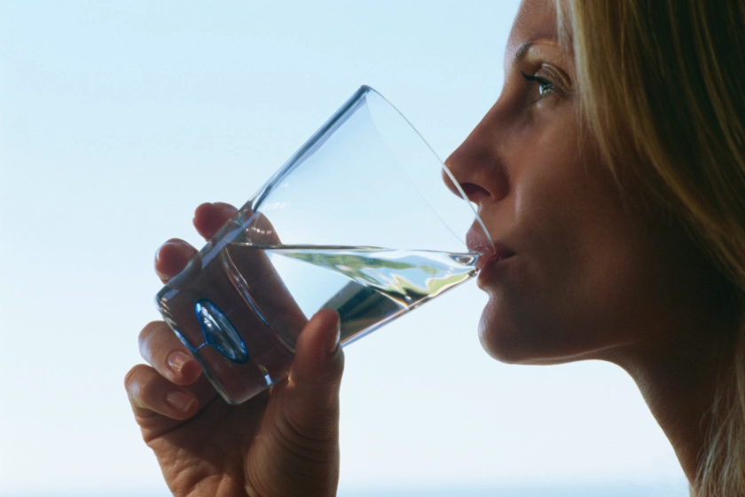 تاثیر آب بر پوست صورت