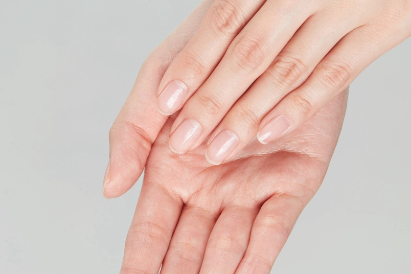 مراقبت از ناخن طبیعی