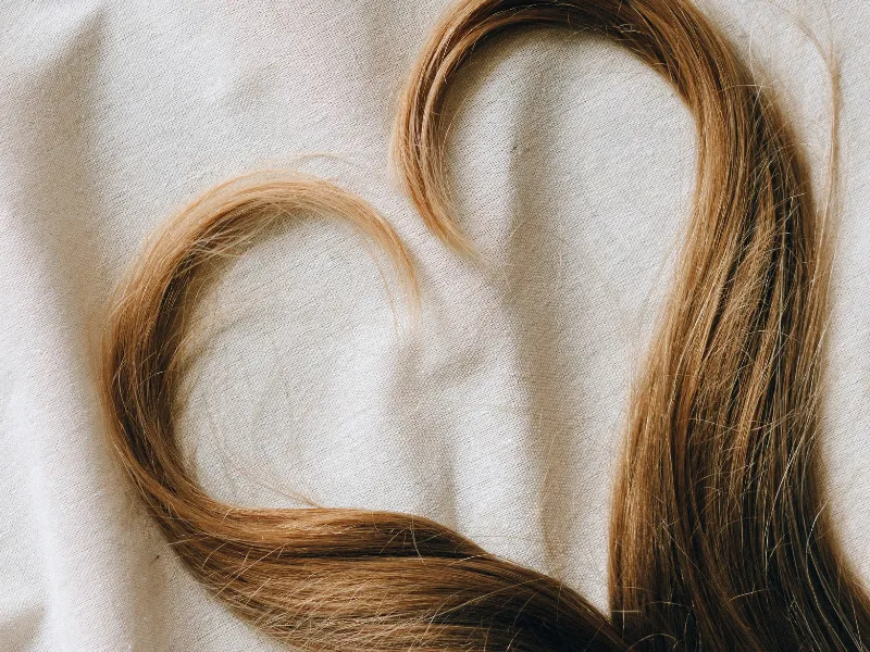 ماسک مو و نرمکننده چه مزایایی برای موها دارند؟ نحوه استفاده و مدت زمان استفاده از این محصولات چگونه است؟