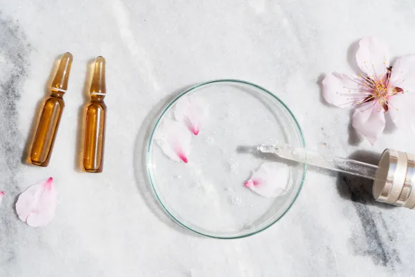 پوست چرب چرا به رتینول نیاز دارد؟