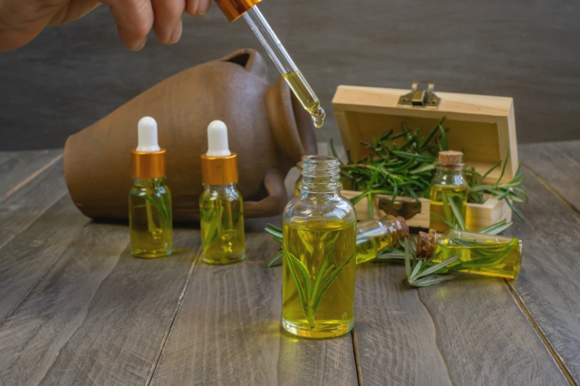 روغن رزماری برای مو