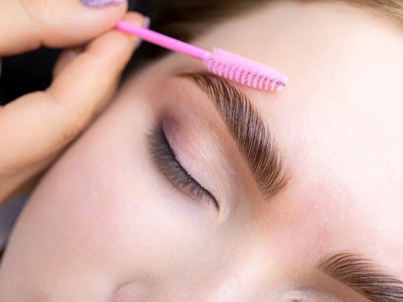چگونه التهاب بعد از اصلاح صورت را رفع کنیم؟